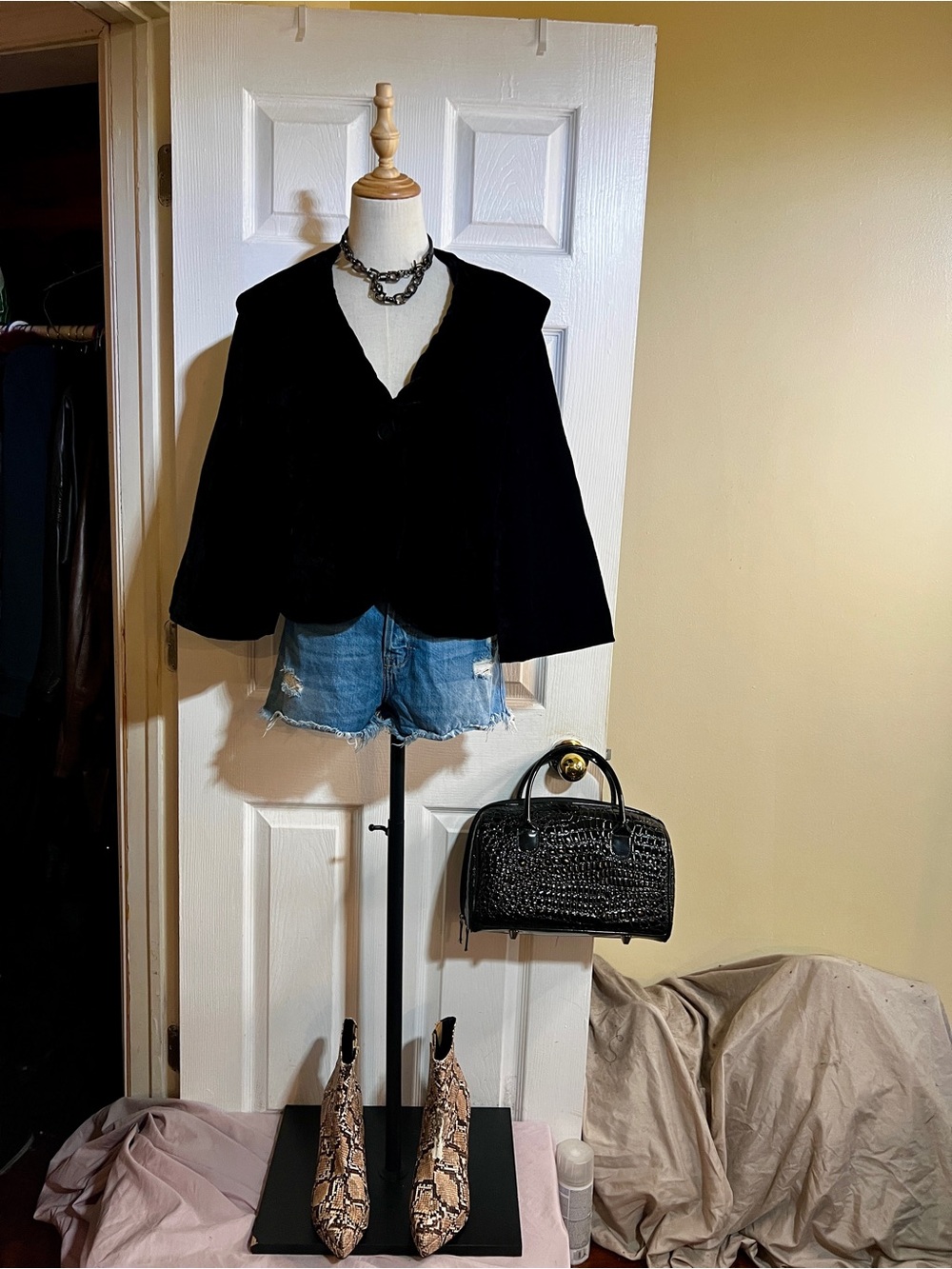Willi Smith Y2K Wms Black Crushed Velvet Shawl Collar Flare Sleeve Crop Jacket M